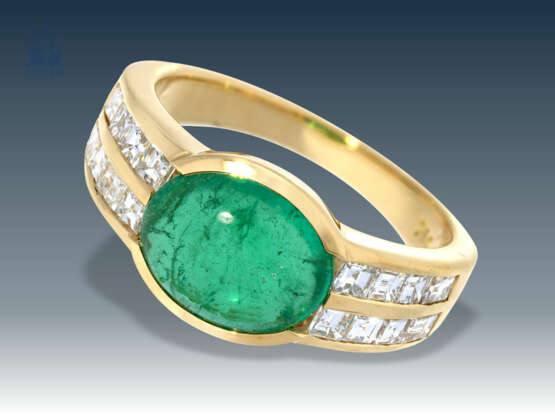 Ring: sehr schöner und moderner Smaragd/Diamant-Goldschmiedering, 18K - photo 1