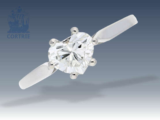 Ring: feiner, moderner Diamant/Solitärring mit Herzdiamant von hervorragender Farbe, 1,03ct Top Wesselton/SI, inklusive IGI Zertifikat - Foto 1