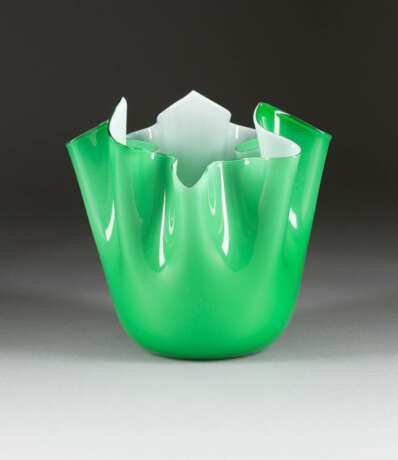 FULVIO BIANCONI 1915 Padua - 1996 Mailand VASE 'FAZZOLETTO' (ENTWURF 1949) - photo 1