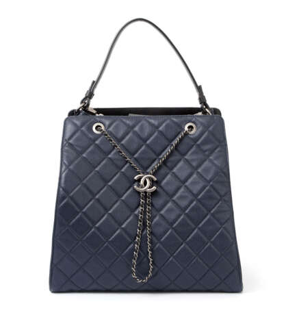 Chanel, "Bucket Bag" - фото 1