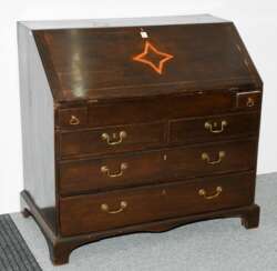 Writing chest of drawers