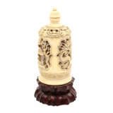 Snuff-bottle aus Elfenbein. CHINA, 1900-1920. - Foto 4