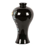 Schwarzlack-Vase. CHINA, 20. Jahrhundert. - Foto 2