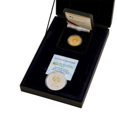 DEUTSCHLAND 100,-€ GOLD und Silbermedaille, 2006 - photo 2