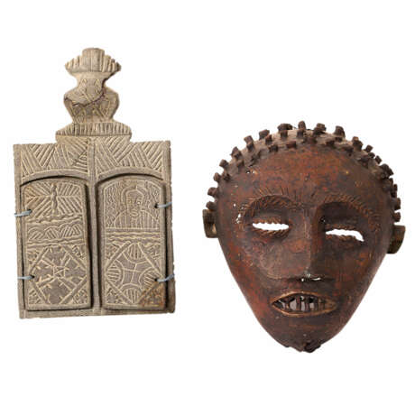 Konvolut: 2tlg.: eine kleine Metallmaske und eine Reiseikone aus Stein, wohl AFRIKA, 1. Hälfte 20. Jahrhundert - Foto 1