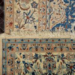 Orientteppich. NAIN/IRAN, 20. Jahrhundert, ca. 343x158 cm.