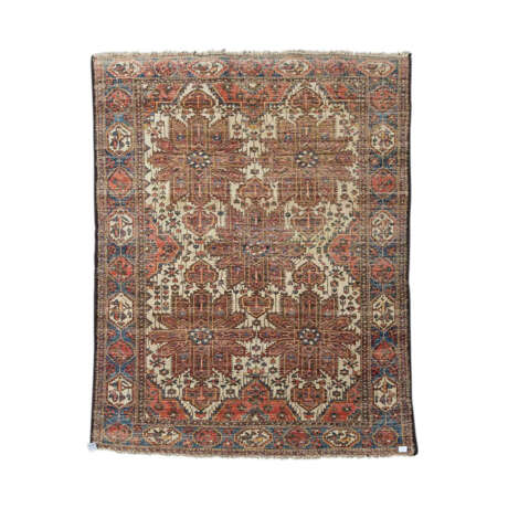 Orientteppich. BACHTIARI/PERSIEN, um 1900, ca. 190x150 cm. - Foto 2