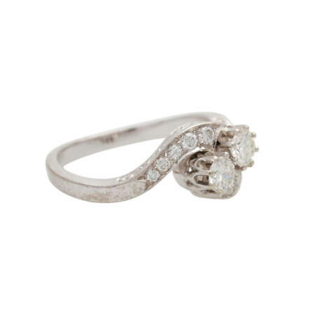 Ring mit 2 Diamanten, zusammen ca. 0,54 ct (grav.) - photo 2