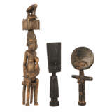 Konvolut: 3 Skulpturen aus Holz, AFRIKA/NIGERIA, 20. Jahrhundert. - фото 1