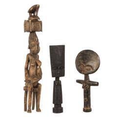 Konvolut: 3 Skulpturen aus Holz, AFRIKA/NIGERIA, 20. Jahrhundert.