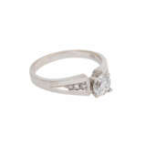 Ring mit 1 Brillant, ca. 0,5 ct, - Foto 2