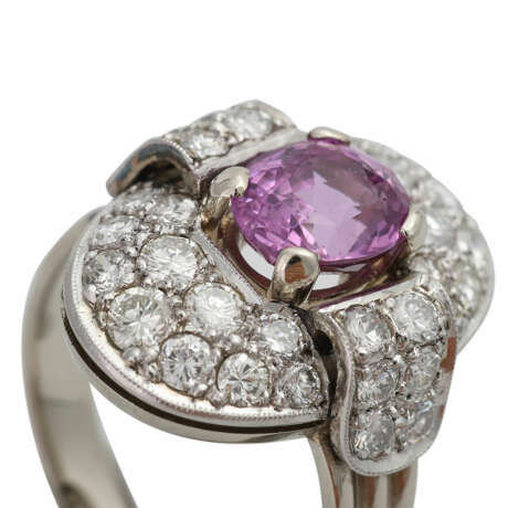 Ring mit pinkfarbenem Saphir und Brillanten - photo 5