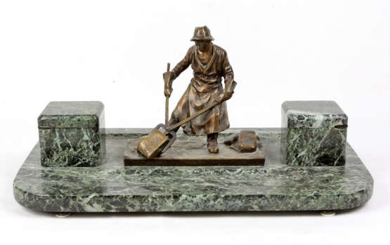 Schreibtisch Garnitur mit Bronzefigur - Foto 1