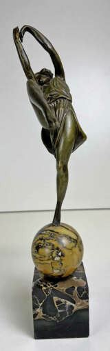 Bronze Skulptur „TÄNZERIN“, um 1920, Pierre Le Faguays - photo 2