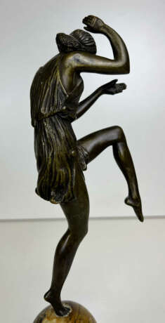 Bronze Skulptur „TÄNZERIN MIT SCHLAGBECKEN“, um 1920, Le Faguays - Foto 7