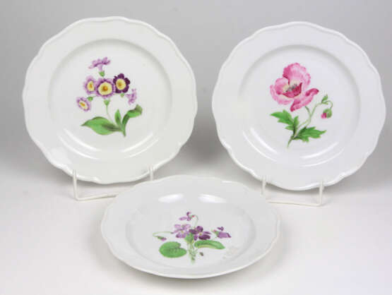 Meissen 3 Wandteller *Blume 1* - photo 1