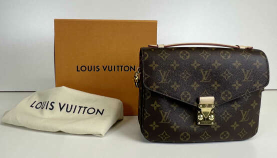 LOUIS VUITTON Pochette Métis Beliebte Tasche aus braunem Canvas, mit klassischem Louis Vuitton Monogram. - Foto 8