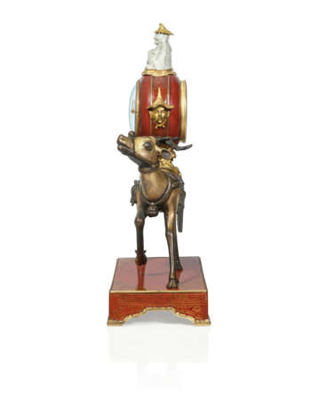 A FRENCH ORMOLU-MOUNTED LACQUER, BLANC-DE-CHINE PORCELAIN AND CHINESE BRONZE CLOCK - фото 4