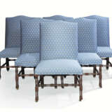  A SET OF EIGHT MAHOGANY DINING-CHAIRS - Foto 1