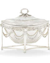 A GEORGE III SILVER TEA CADDY
