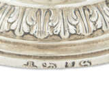 A PAIR OF GEORGE III SILVER GOBLETS AND COVERS - Foto 6
