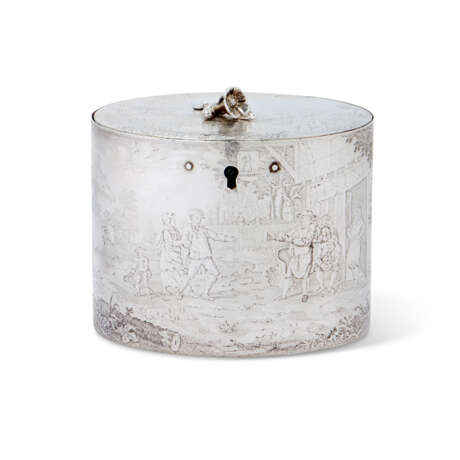 A GEORGE III SILVER TEA CADDY - photo 1