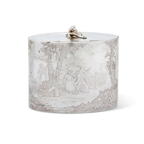 A GEORGE III SILVER TEA CADDY - photo 2