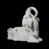 A MEISSEN PORCELAIN LARGE WHITE MODEL OF A BILLY GOAT - Foto 2