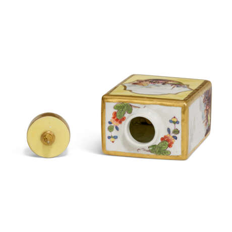 A MEISSEN PORCELAIN YELLOW-GROUND TEA-CADDY AND COVER - фото 3