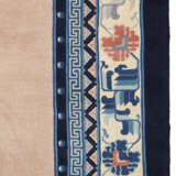 TWO CHINESE CARPETS - Foto 3