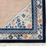 TWO CHINESE CARPETS - photo 4