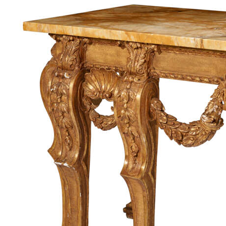 A PAIR OF GEORGE II GILTWOOD SIDE TABLES - фото 5