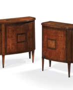 Satinholz. A PAIR OF GEORGE III SATINWOOD, EBONIZED, PENWORK AND MARQUETRY COMMODES
