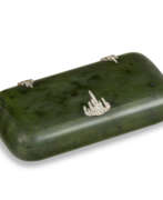 Fabergé. A JEWELED GOLD-MOUNTED NEPHRITE CIGARETTE CASE