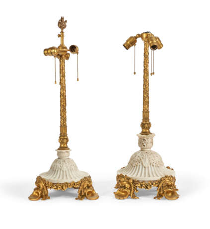 TWO AMERICAN ORMOLU AND WHITE MARBLE LAMPS - фото 5