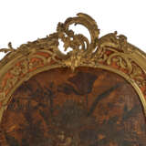 A FRENCH ORMOLU AND TULIPWOOD FIRE SCREEN - Foto 4
