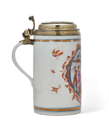 A SILVER-GILT-MOUNTED MEISSEN PORCELAIN CHINOISERIE TANKARD - фото 4