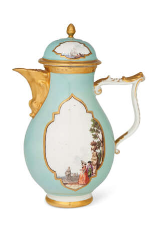 A MEISSEN PORCELAIN CELADON-GROUND COFFEE POT AND COVER - Foto 2