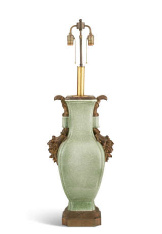 A LARGE FRENCH ORMOLU-MOUNTED CHINESE CELADON CRACKLE-GLAZED VASE, MOUNTED AS A LAMP - фото 1
