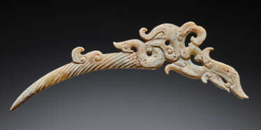 A UNIQUE ELEGANT AND DELICATELY CARVED DRAGON-SHAPED XI OR “KNOT-OPENER”
