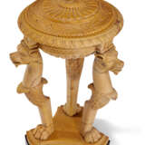 A GROUP OF FIVE ITALIAN MARBLE TABLE ARTICLES - фото 7