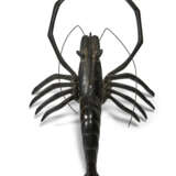 A GROUP OF FOUR BRONZE MODELS OF CRUSTACEANS - фото 23