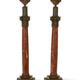 A PAIR OF ROUGE MARBLE AND PATINATED BRONZE COLUMNS - фото 2
