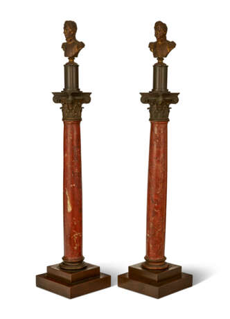 A PAIR OF ROUGE MARBLE AND PATINATED BRONZE COLUMNS - фото 3