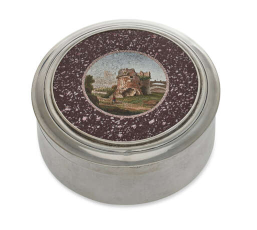 A VICTORIAN PORPHYRY AND MICRO-MOSAIC MOUNTED SILVER SNUFF BOX - фото 1