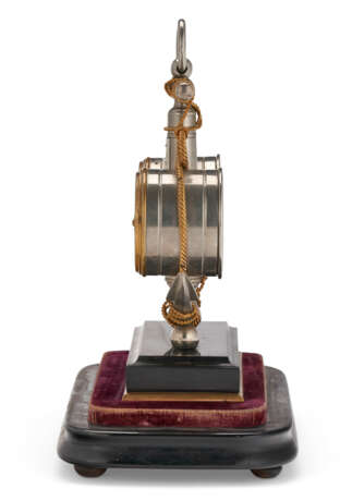 A GILT AND SILVERED-BRONZE ANCHOR-FORM CLOCK, BAROMETER AND THERMOMETER - photo 3