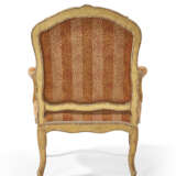 A SET OF FOUR LOUIS XV GILTWOOD FAUTEUILS - photo 4