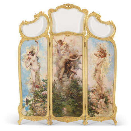 A FRENCH GILTWOOD, GLASS AND PAINTED THREE-PANELED SCREEN - фото 1
