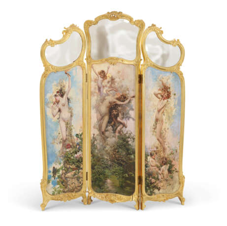 A FRENCH GILTWOOD, GLASS AND PAINTED THREE-PANELED SCREEN - фото 2