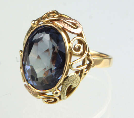 Ring mit alexandrierendem Stein - Gelbgold 585 - Foto 1